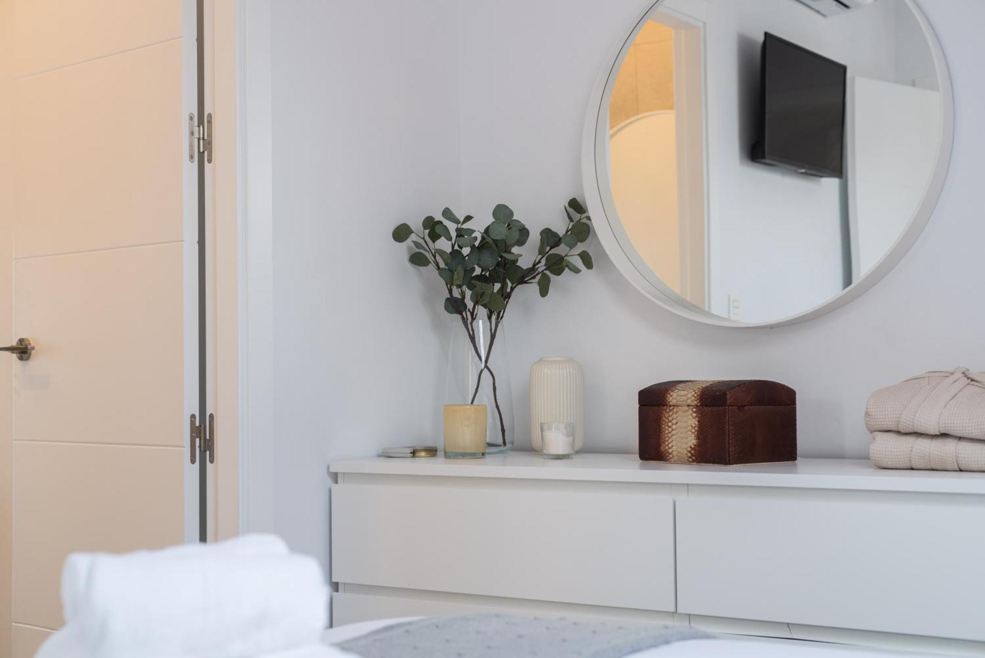 Duplex Buddha Malaga Centro المظهر الخارجي الصورة